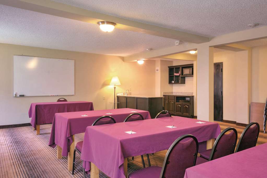 Comfort Inn Dallas Park Central Einrichtungen foto